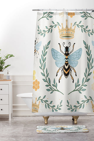 Avenie Queen Bee with Crown Shower Curtain And Mat