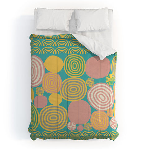 Gabriela Larios Candi 2 Comforter