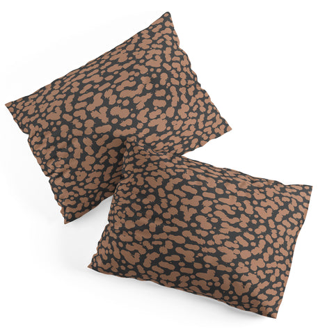 Wagner Campelo Splash Dots 4 Pillow Shams